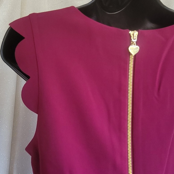 NWT Scalloped Hem Shift Dress by Betsey Johnson, Size 10 - Picture 4 of 16